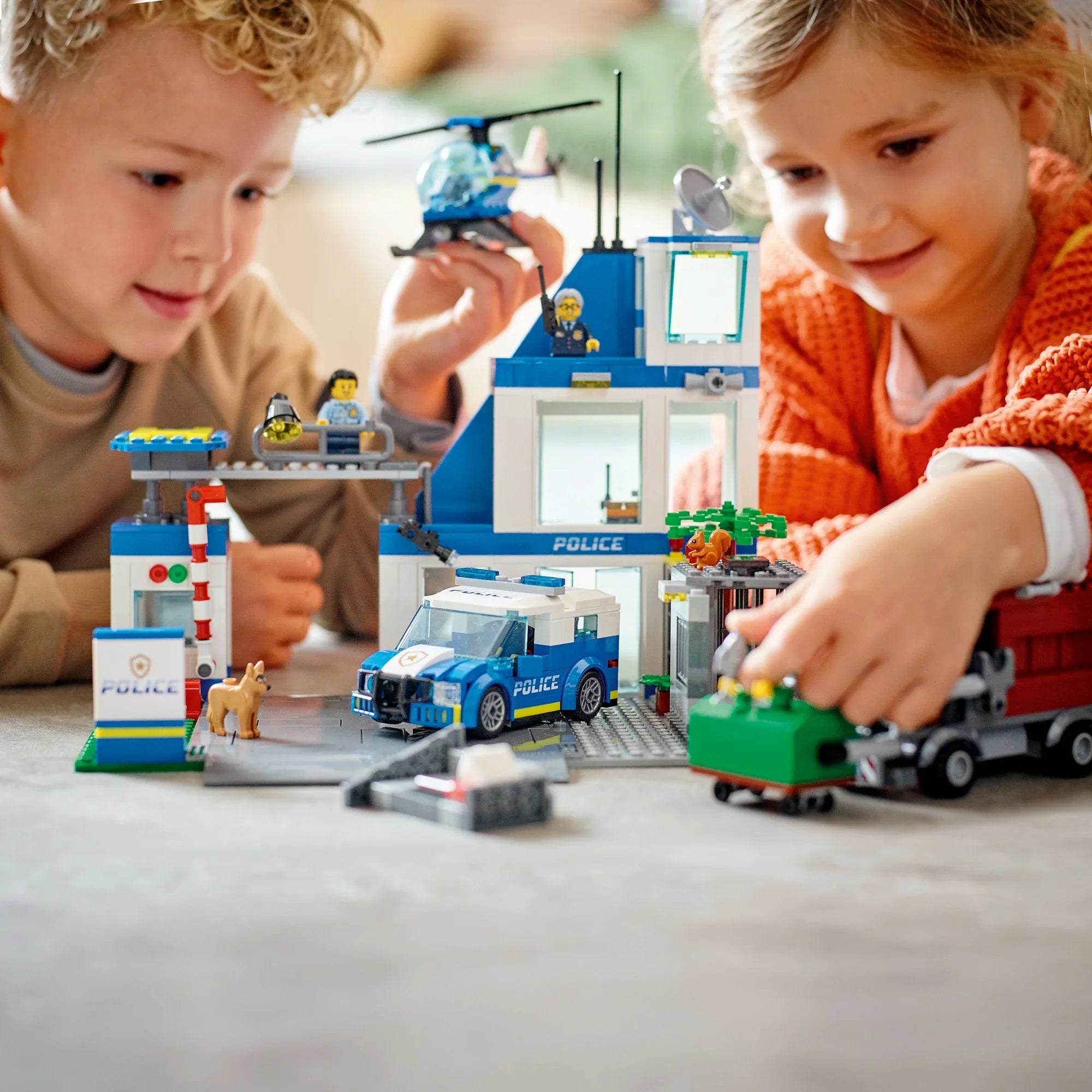 LEGO City Police Station 60316 – Buildable Headquarters Playset for Kids (3-Minifigure Set, Vehicles & Accessories)